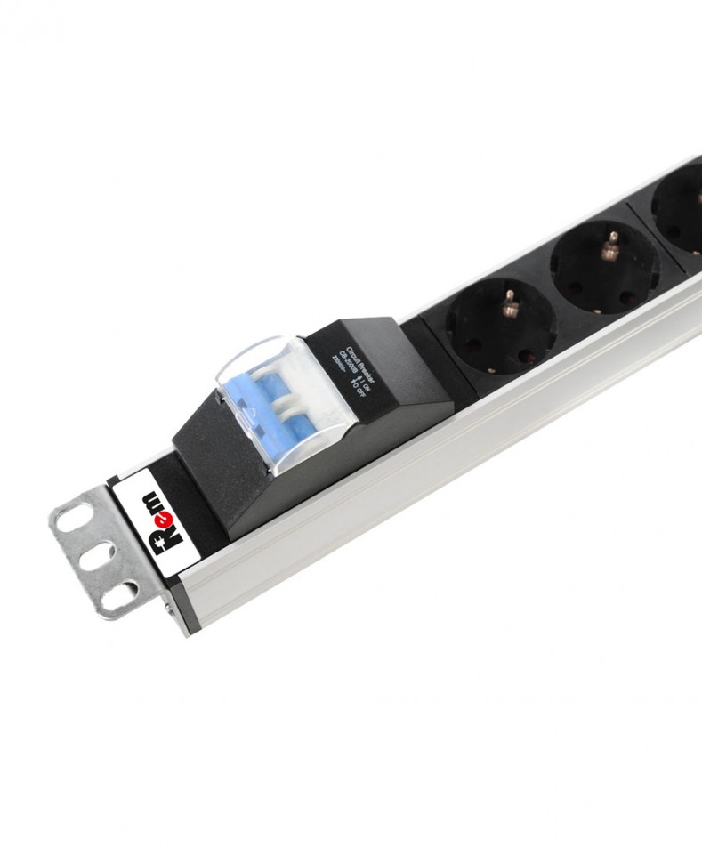 Блок розеток Rem-32 с авт., 3 Sсhuko, 5 IEC 60320 C13, 32 А, алюм., 19", колодка